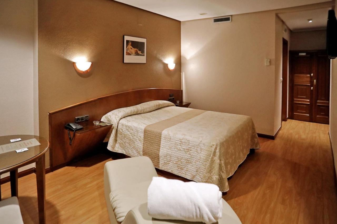 Motel Latino Льянера Экстерьер фото