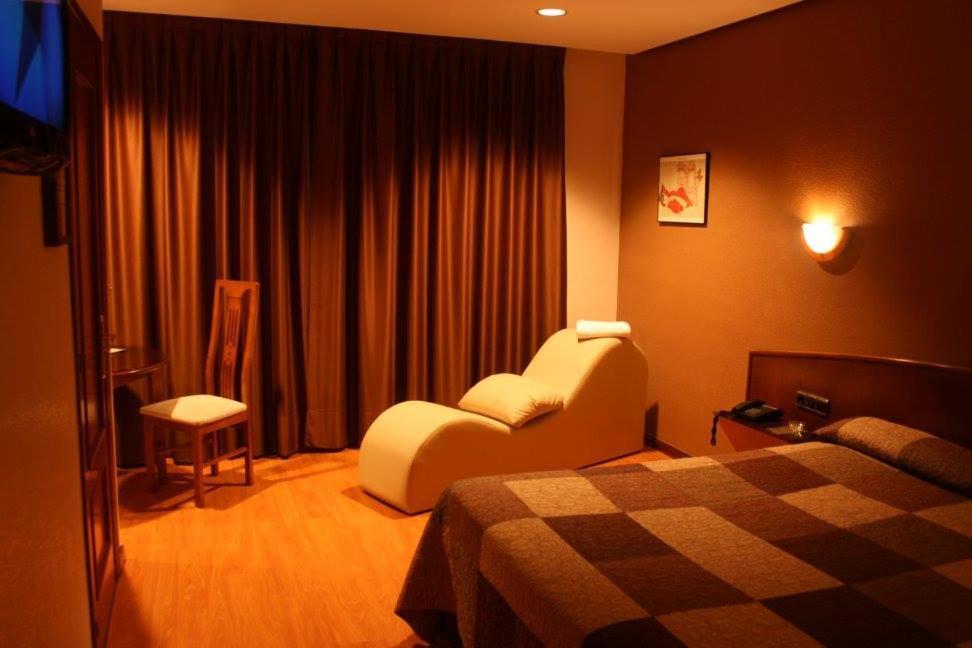 Motel Latino Льянера Экстерьер фото